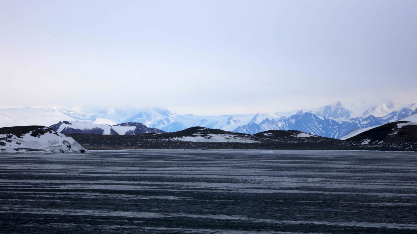 第41次南極考察｜我國利用自主研發(fā)的超寬帶高光譜微波輻射計完成南極冰蓋探測實驗 