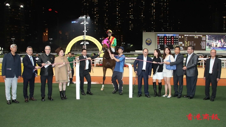 有片｜何猷亨「爆笑」力拼第二 「智勇名駒」贏得愛爾蘭錦標