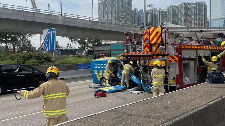 西九龍公路近奧海城對開輕型貨車撞消防車 貨車司機送院後不治