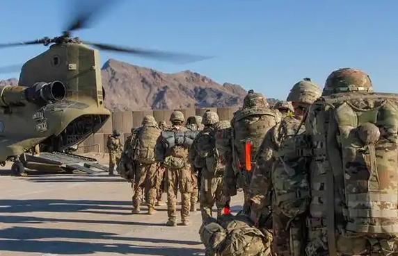 特朗普再度揚言「奪島」 稱要派更多美軍到格陵蘭島