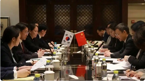 中韓一致同意不斷提升人員往來便利化水平