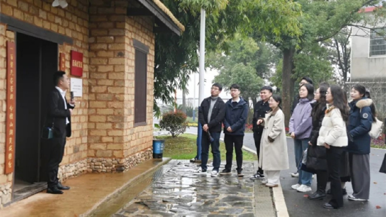 湖南湘江新區(qū)雷鋒街道：一場(chǎng)「鋒」味十足的選調(diào)生交流活動(dòng)