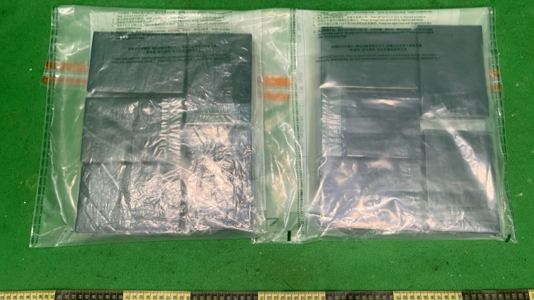 海關(guān)機場檢獲3.6公斤懷疑海洛英 一對男女被捕