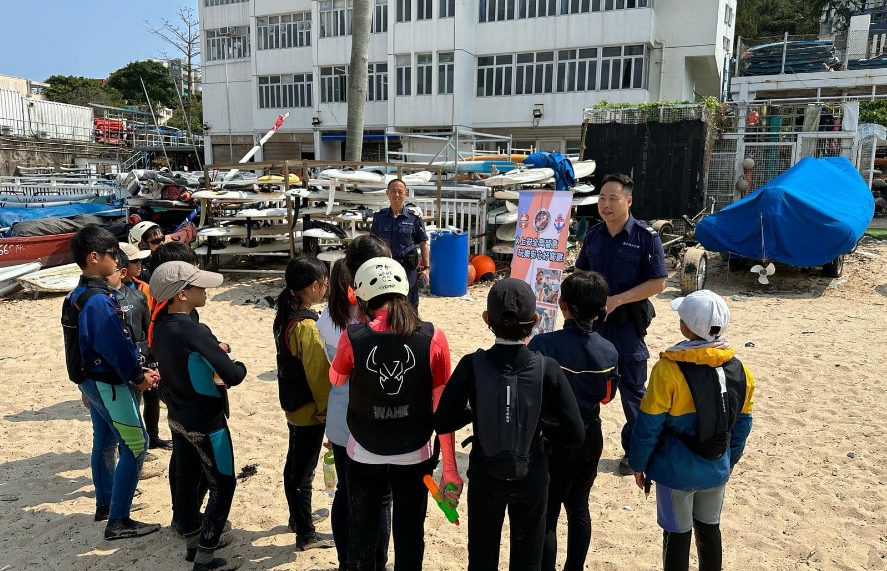水警「南十字星」專(zhuān)隊(duì)走訪赤柱 推廣海上安全知識(shí)