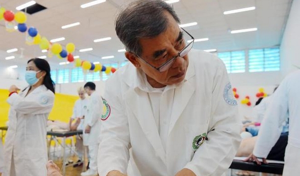 東西方文明對(duì)話需要中醫(yī) ——專訪巴西中醫(yī)學(xué)院院長海金斯