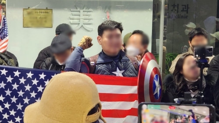 扮「美國隊(duì)長」強(qiáng)闖中國駐韓使館 男子遭韓檢方起訴