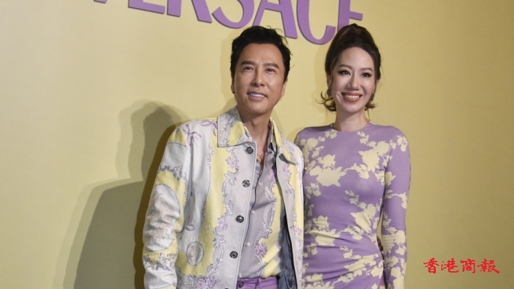 有片丨甄子丹 汪詩詩 夫妻檔現(xiàn)身時(shí)裝活動(dòng)