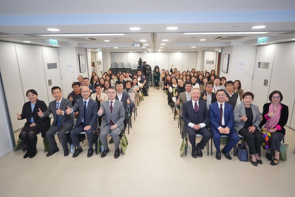 香港中小幼「兩文三語」朗誦大賽暨第十一屆「曹燦盃」青少年朗誦展示活動(dòng)(香港)簡(jiǎn)介會(huì)舉辦