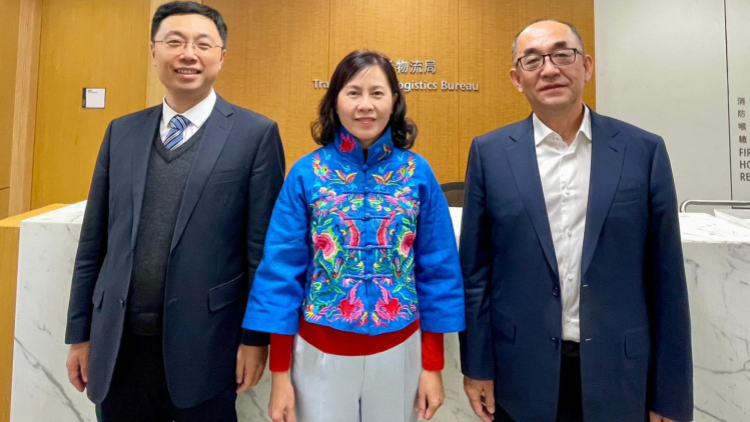 陳美寶與珠海市長(zhǎng)吳澤桐會(huì)面 為今年內(nèi)推出「粵車南下」作好準(zhǔn)備