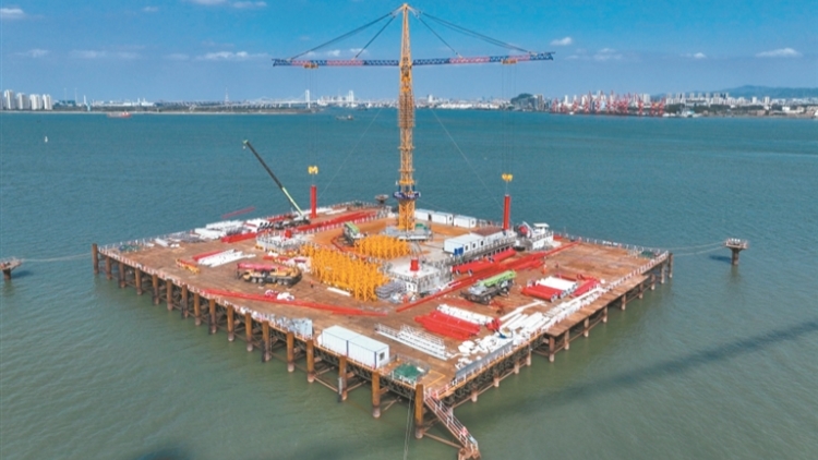 國內最高水上鐵塔南沙露雛形 為大灣區(qū)注入綠色動能