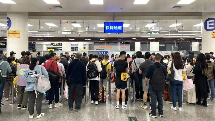 23.08萬人次！福田口岸單日通關(guān)客流量創(chuàng)今年以來新高