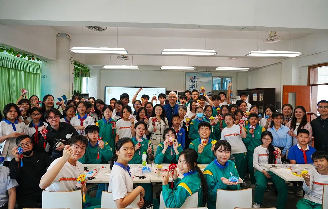 澳門聖若瑟教區(qū)中學(xué)第六校赴深圳光明高級中學(xué)交流