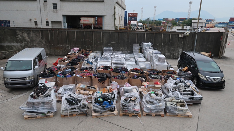 海關(guān)偵破利用遠洋船運往新加坡走私案 檢值1000萬走私物品