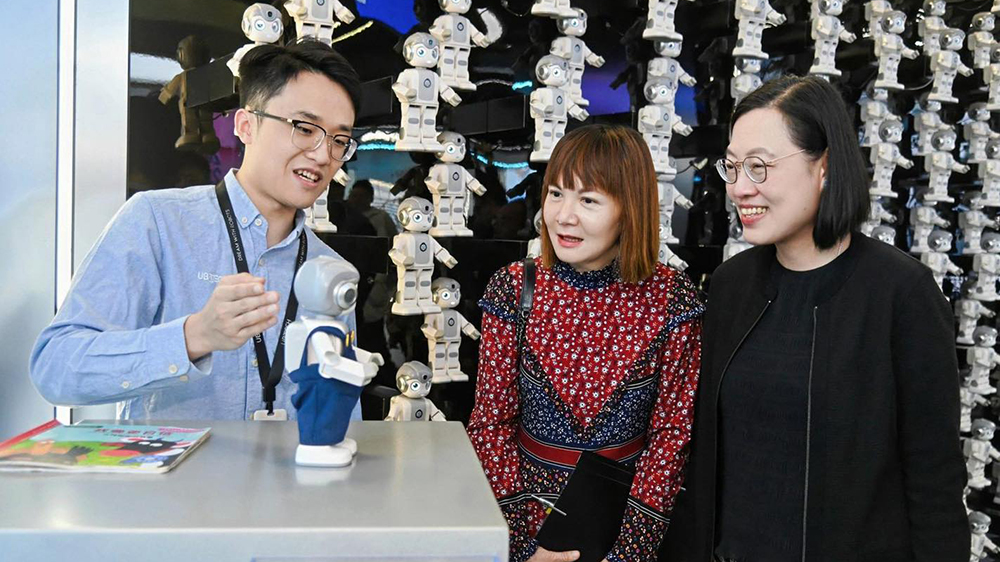 灣區(qū)專員到訪深圳 考察低空經(jīng)濟(jì)及機(jī)器人發(fā)展