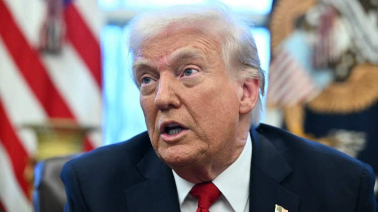 美國總統(tǒng)特朗普宣布對進(jìn)口汽車徵收25%關(guān)稅