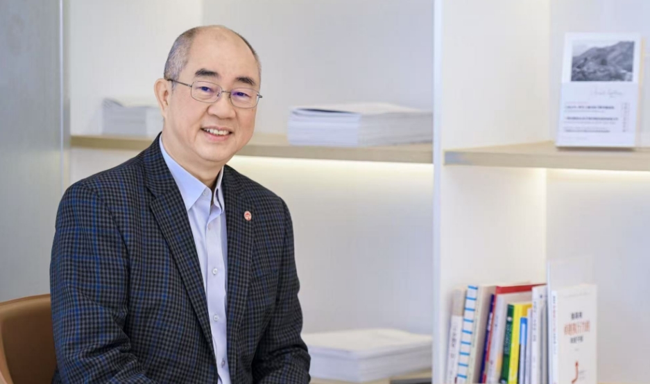 數(shù)學(xué)為舟，跨界創(chuàng)新——陳漢夫教授的多維科研突破