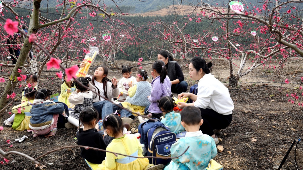 桂賀州平桂區(qū)探索「賞花+」文旅消費(fèi)新玩法新模式