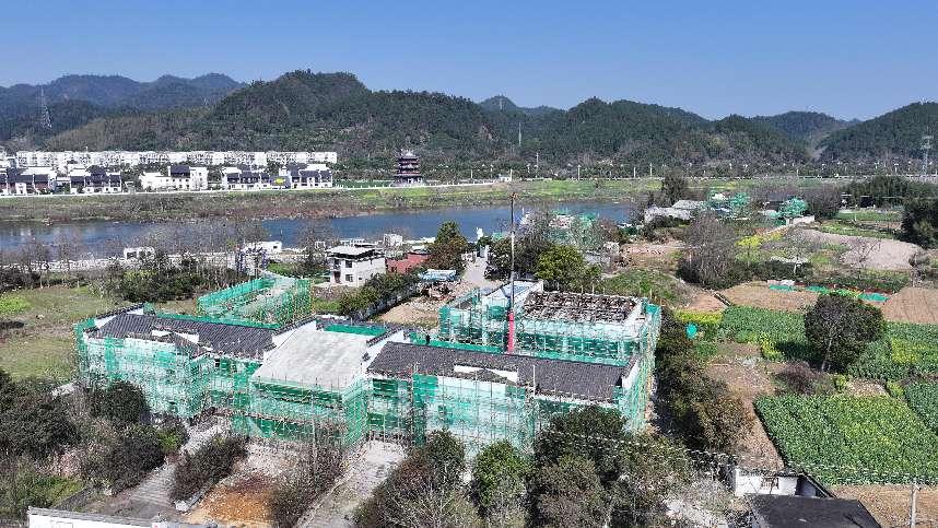 皖屯溪區(qū)屯光鎮(zhèn)：項(xiàng)目建設(shè)添動(dòng)力 鄉(xiāng)村振興繪新景