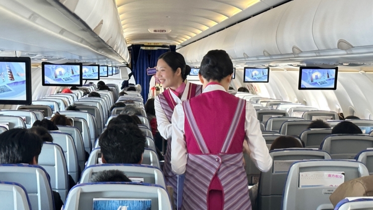 2025年夏秋航季南航在深通航點(diǎn)達(dá)72個(gè) 港澳客購(gòu)票享優(yōu)惠