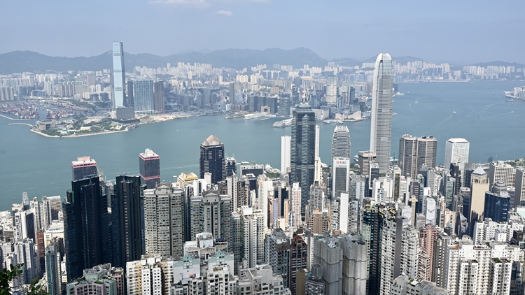 【名家指點(diǎn)】穩(wěn)住樓市股市 深化國際交往 投資中國就是投資未來