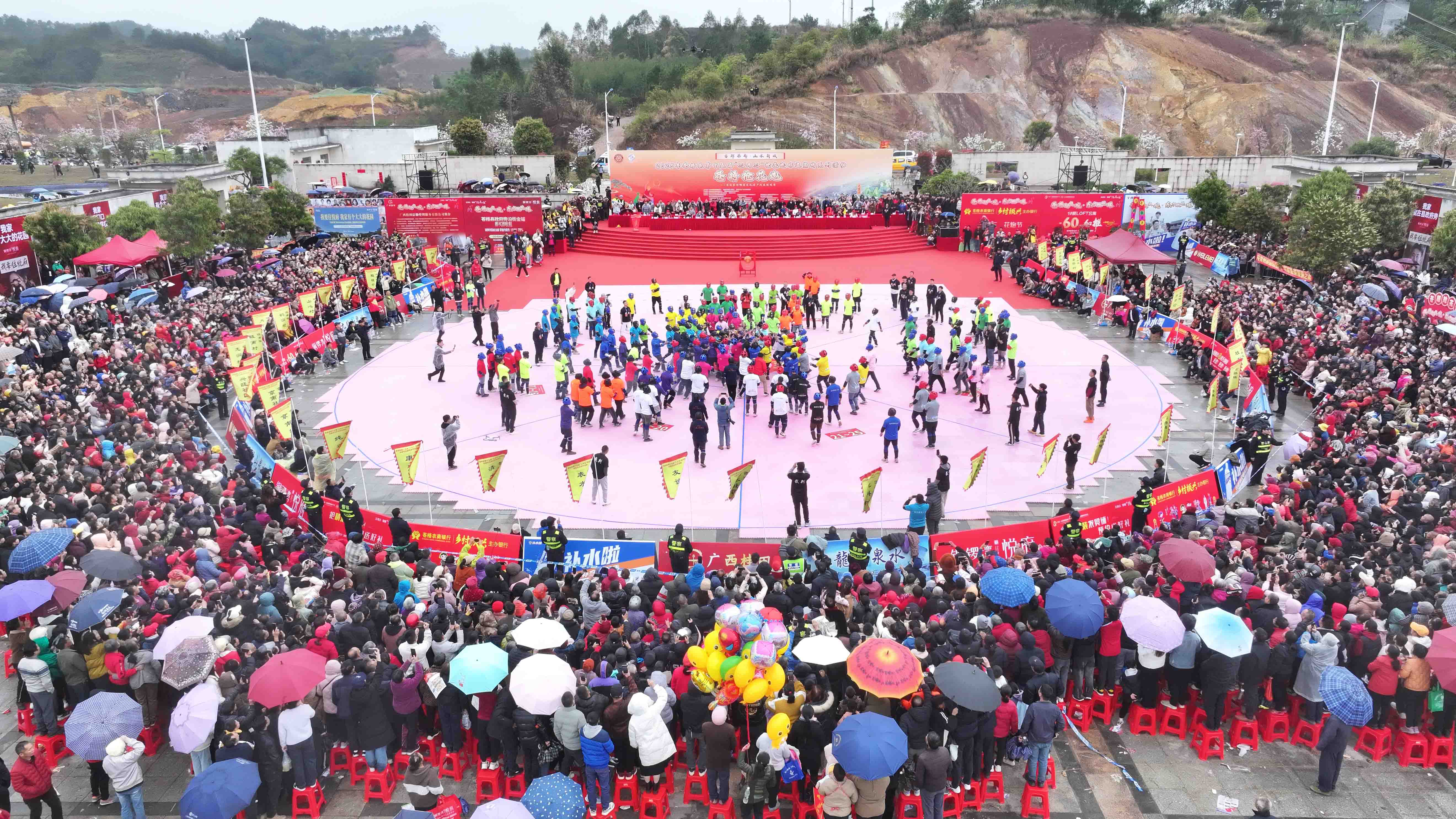 桂蒼梧舉行第十五屆「三月三」搶花炮非遺宣傳系列活動(dòng)