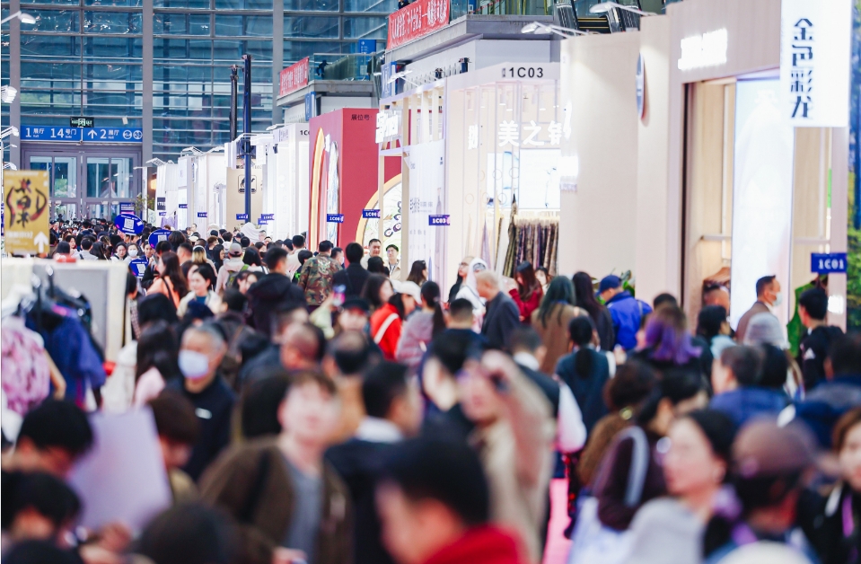第30屆時尚之源深圳展、AW25深圳原創(chuàng)時裝周盛大啟幕