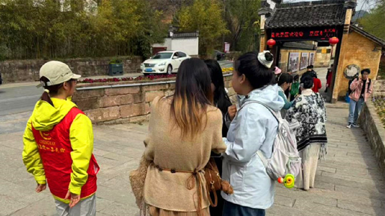 皖徽州區(qū)：踏春賞花 美景與文明同行