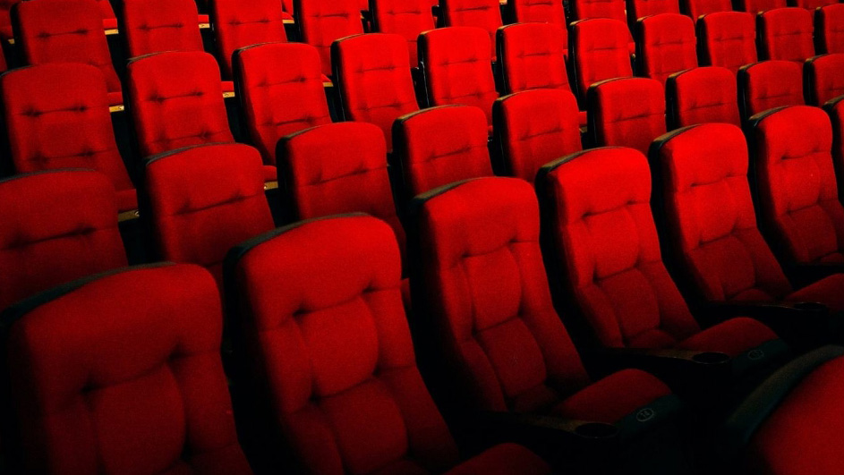 2025清明檔票房破2億元 《我的世界大電影》持續(xù)領(lǐng)跑