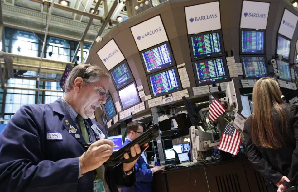 關(guān)稅戰(zhàn)升溫美股續(xù)暴挫 納指陷技術(shù)熊市