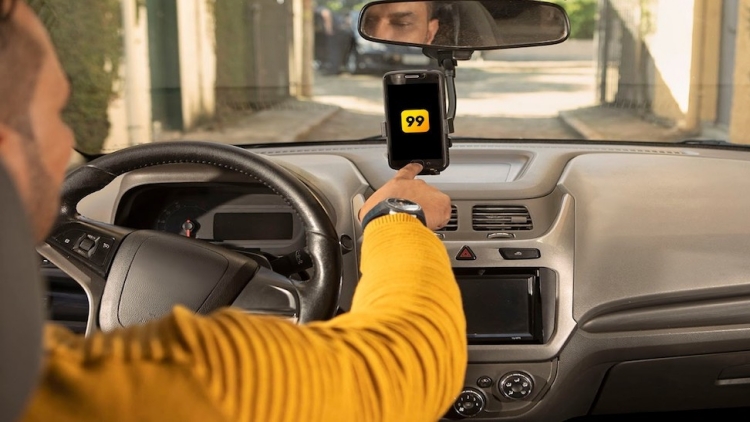 【財通AH】滴滴國際業(yè)務連續(xù)四季度增長30%