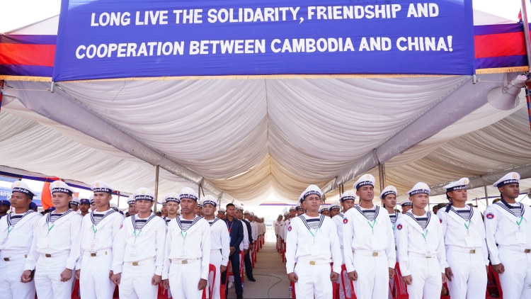 中柬雲(yún)壤港基地正式啟用