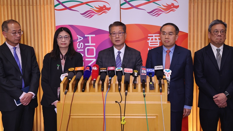 陳茂波回應(yīng)美國關(guān)稅影響港股：政府將密切監(jiān)察市場情況 嚴(yán)防金融風(fēng)險(xiǎn)