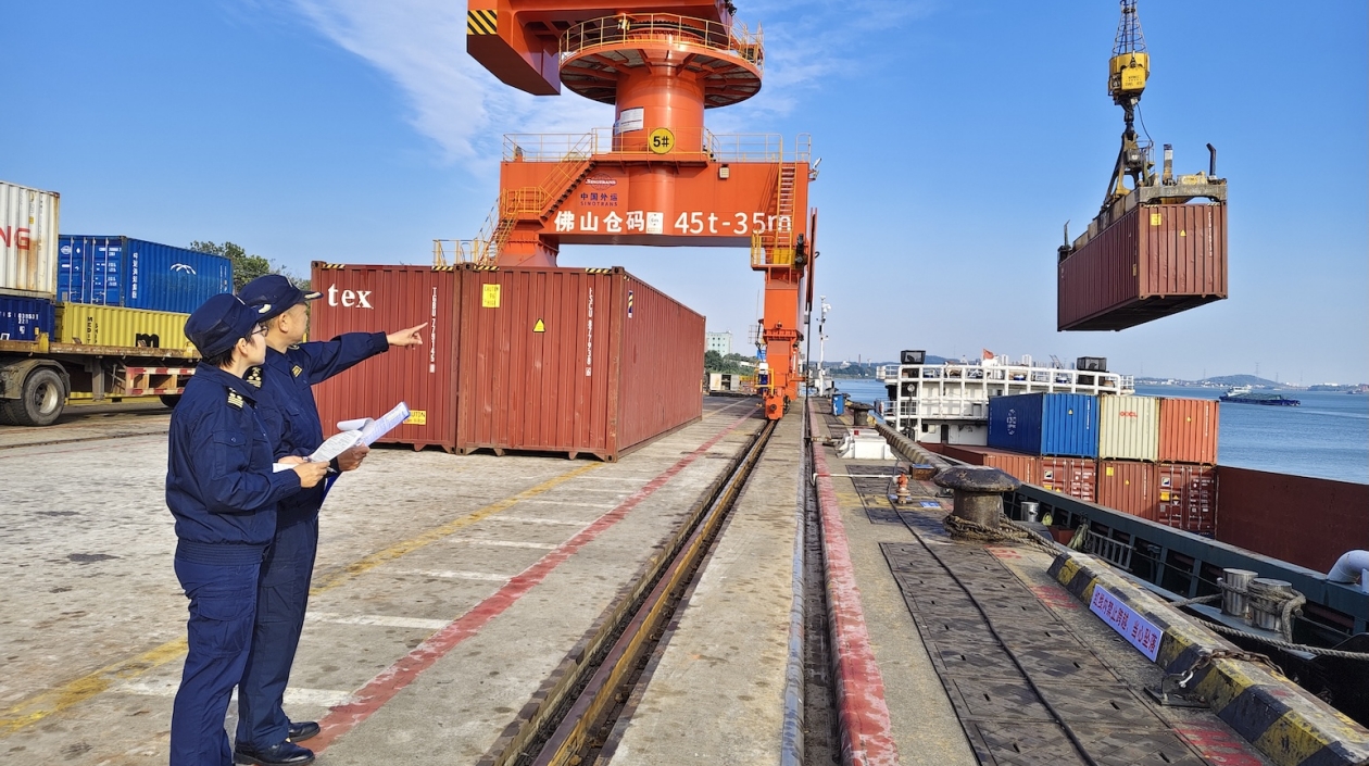 粵首票「組合港（一港通）」進(jìn)口貨物疊加「境內(nèi)段運(yùn)費(fèi)計(jì)稅價格扣減」順利通關(guān)