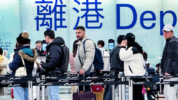 抵港翌日轉(zhuǎn)機(jī)乘客可豁免離境稅 機(jī)管局表示歡迎