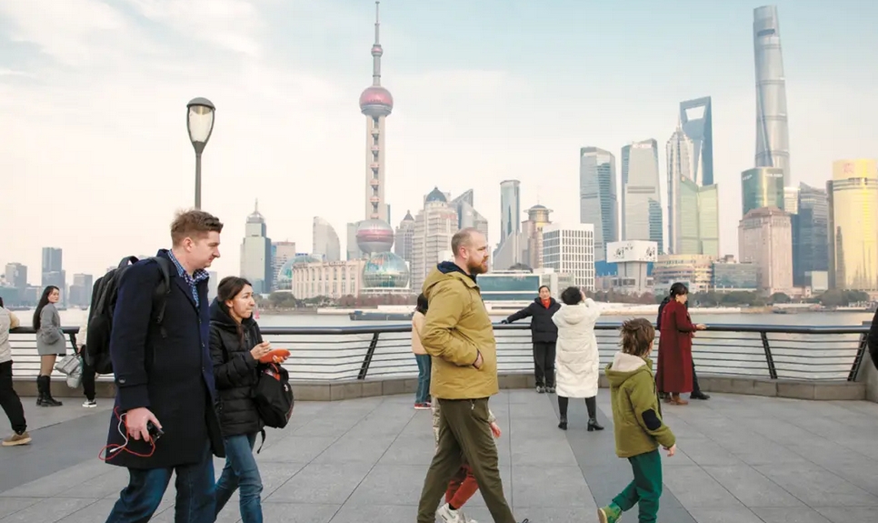 商務(wù)部：面對(duì)美國(guó)霸凌關(guān)稅，中國(guó)將堅(jiān)定不移推進(jìn)高水平對(duì)外開(kāi)放