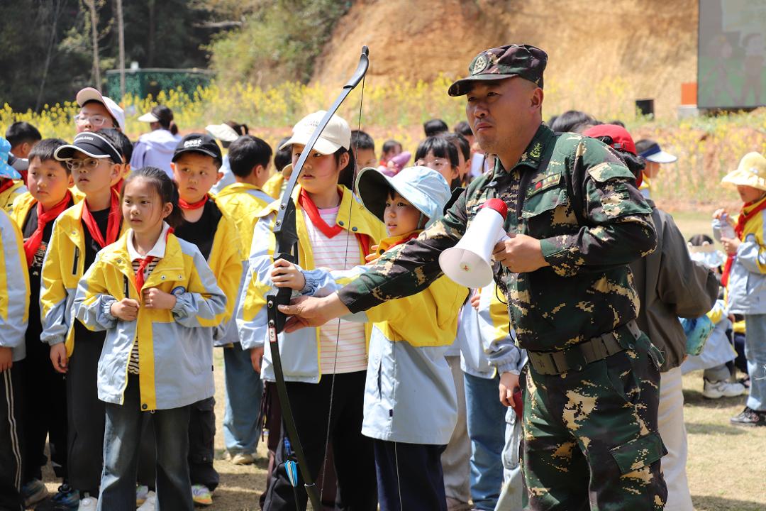「黃山小松游徽州」 皖屯溪區(qū)春季研學(xué)火熱開(kāi)展