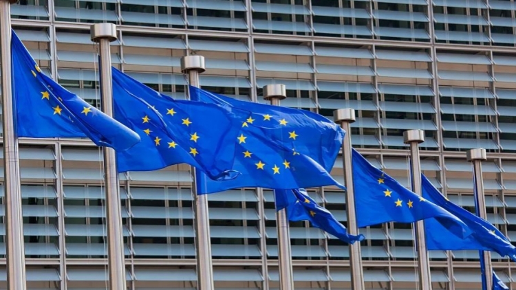 歐盟同意將對美關(guān)稅反制措施暫停90天