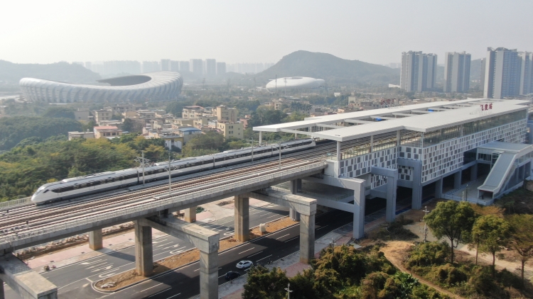 強(qiáng)對(duì)流天氣將至，廣鐵部分列車調(diào)整運(yùn)行區(qū)段或停運(yùn)