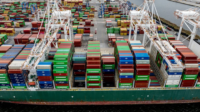 故障持續(xù)超10小時 美海關(guān)系統(tǒng)被特朗普關(guān)稅政策「繞暈」