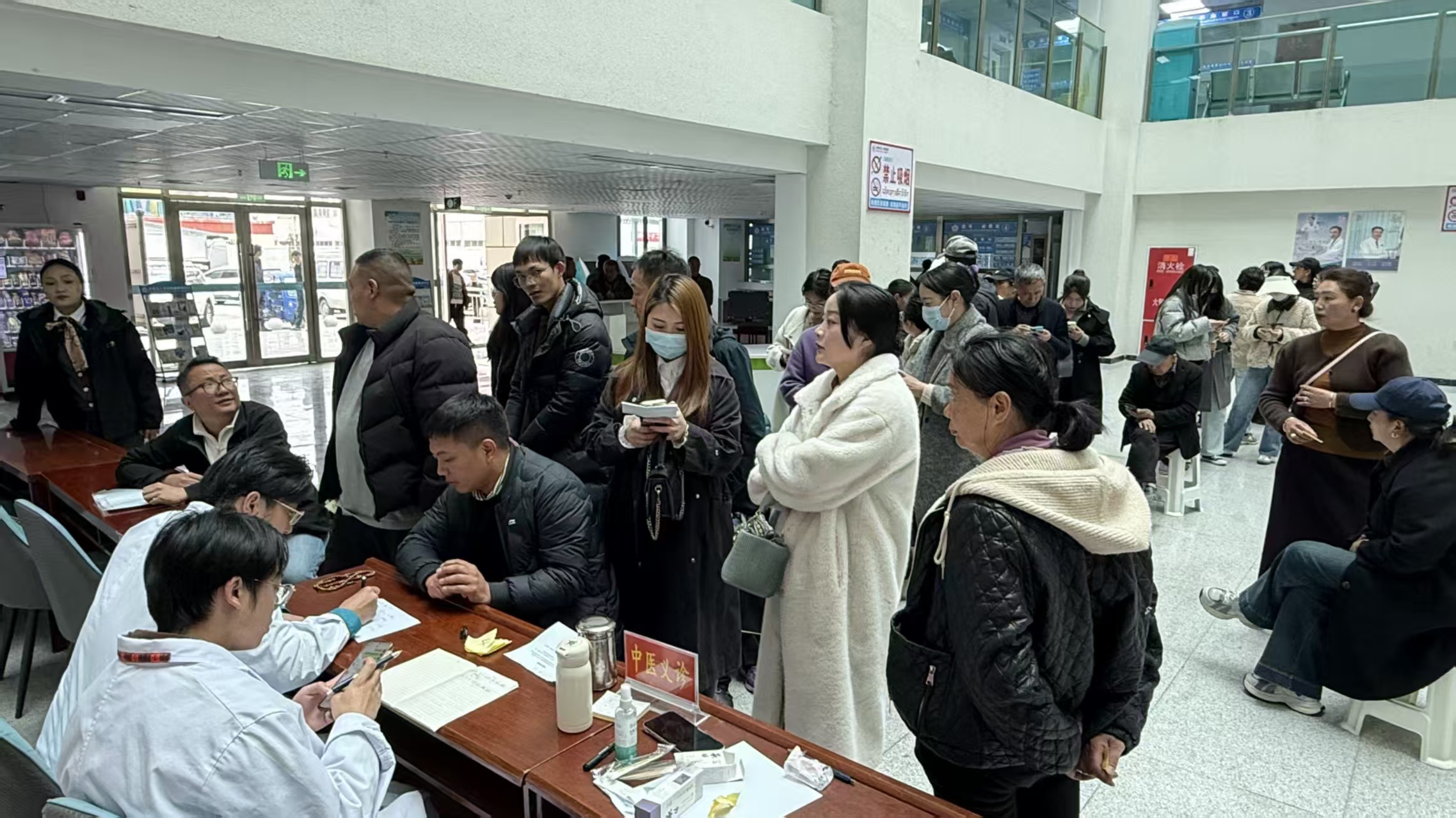 中醫(yī)岐黃傳薪火 仁心義診潤高原