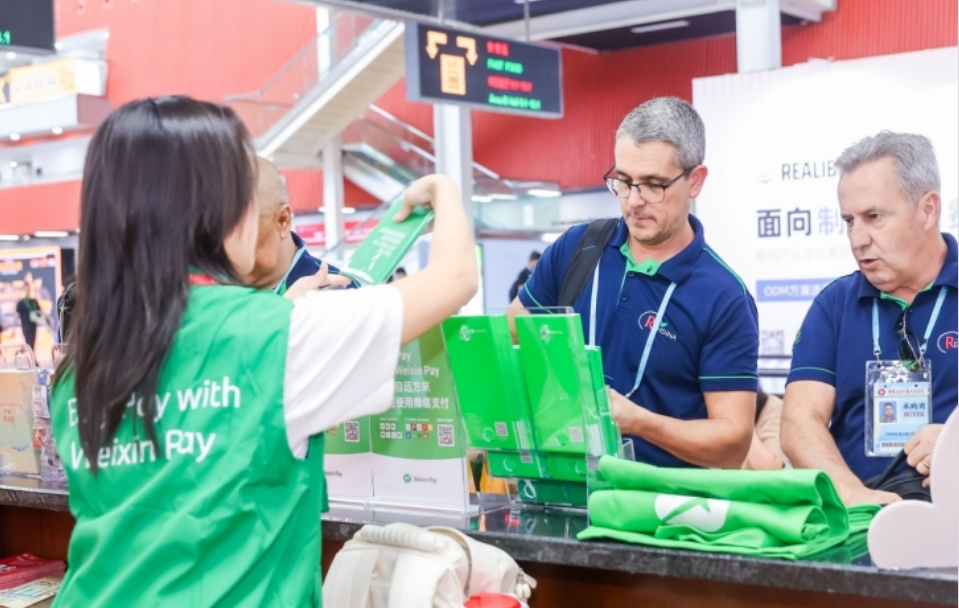 4月外籍來華旅客日均微信支付消費(fèi)筆數(shù)同比漲136%