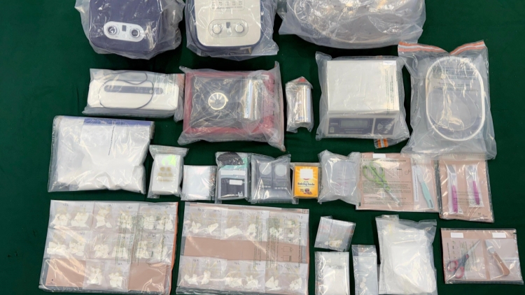 海關(guān)搗破製毒工場 檢獲約120萬元懷疑可卡因