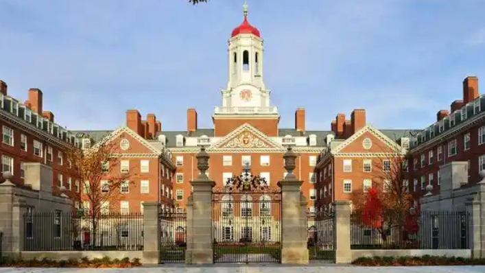 美政府稱「整改郵件」發(fā)錯了 哈佛大學：你們就是這麼想的