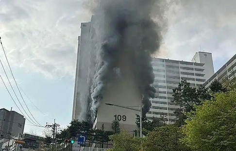 韓國首爾公寓樓火災(zāi)已致1死11傷 警方搜捕縱火嫌疑人