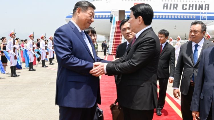 【熱門(mén)話(huà)題】中國(guó)外交譜寫(xiě)周邊合作新篇章