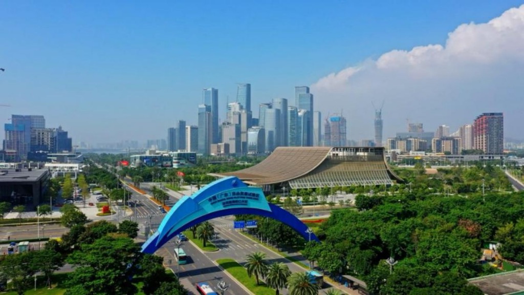 前海蛇口自貿(mào)片區(qū)進(jìn)出口年均增長(zhǎng)超25%