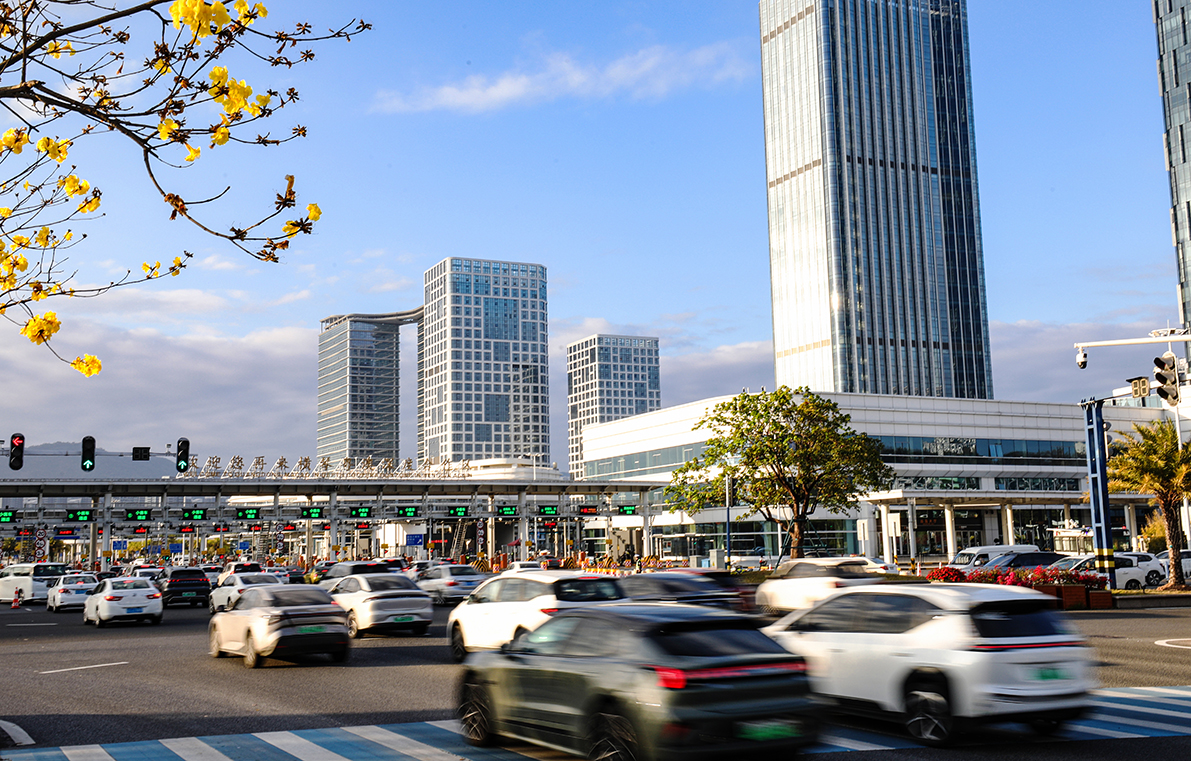 十年深耕試驗(yàn)田 打造自貿(mào)新範(fàn)式 拱北海關(guān)創(chuàng)新監(jiān)管驅(qū)動(dòng)橫琴自貿(mào)片區(qū)提檔升級(jí)