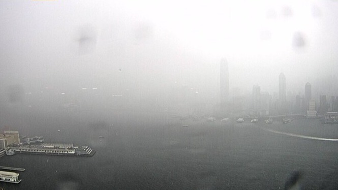 天文臺：強雷雨區(qū)及相關猛烈陣風或未來一兩小時影響本港