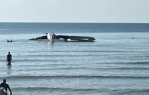 一架警用小型飛機(jī)在泰國墜毀致6人遇難 