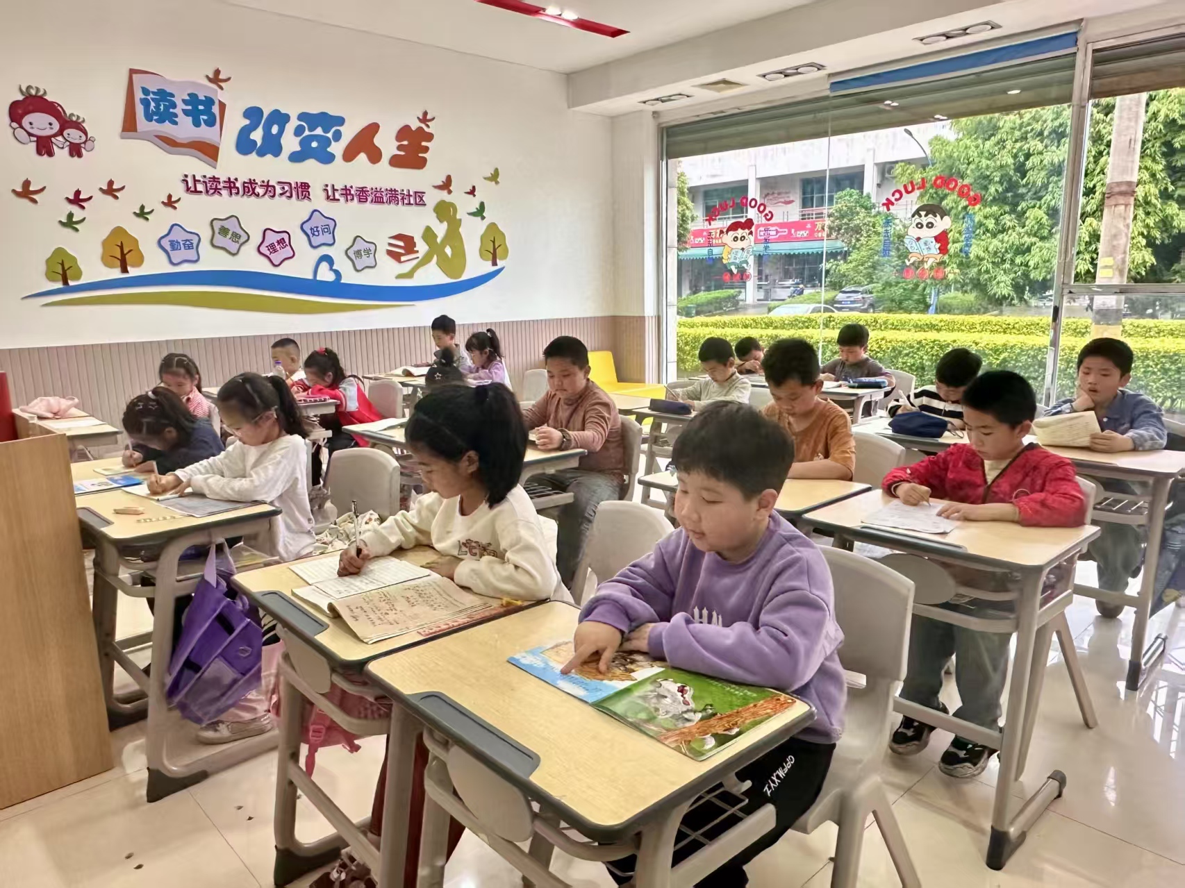 讓「脫管」變「託管」——永春縣桃城鎮(zhèn)打造泉州首個由企業(yè)出資建設的共享託管服務中心